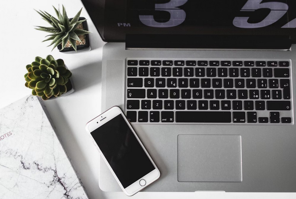 Common.Elements.Image.Web